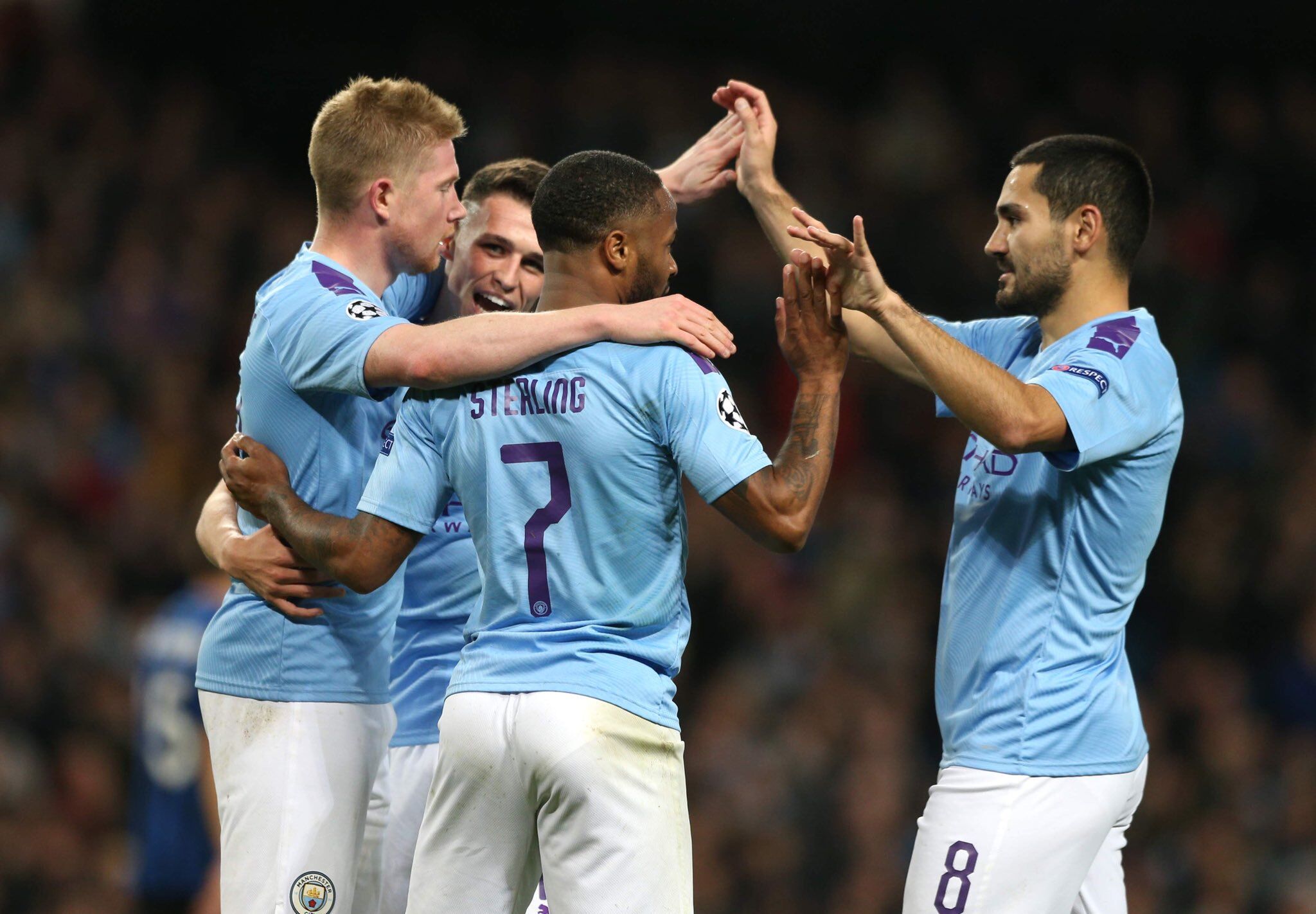 对抗密集的 对抗密集的