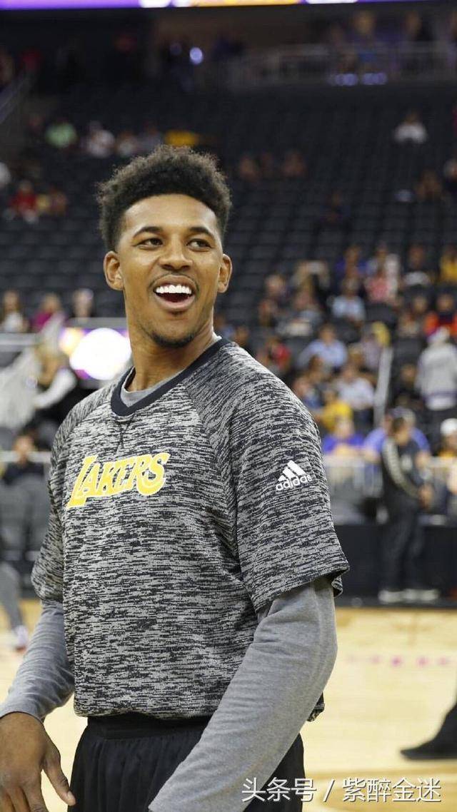 落井下石 落井下石